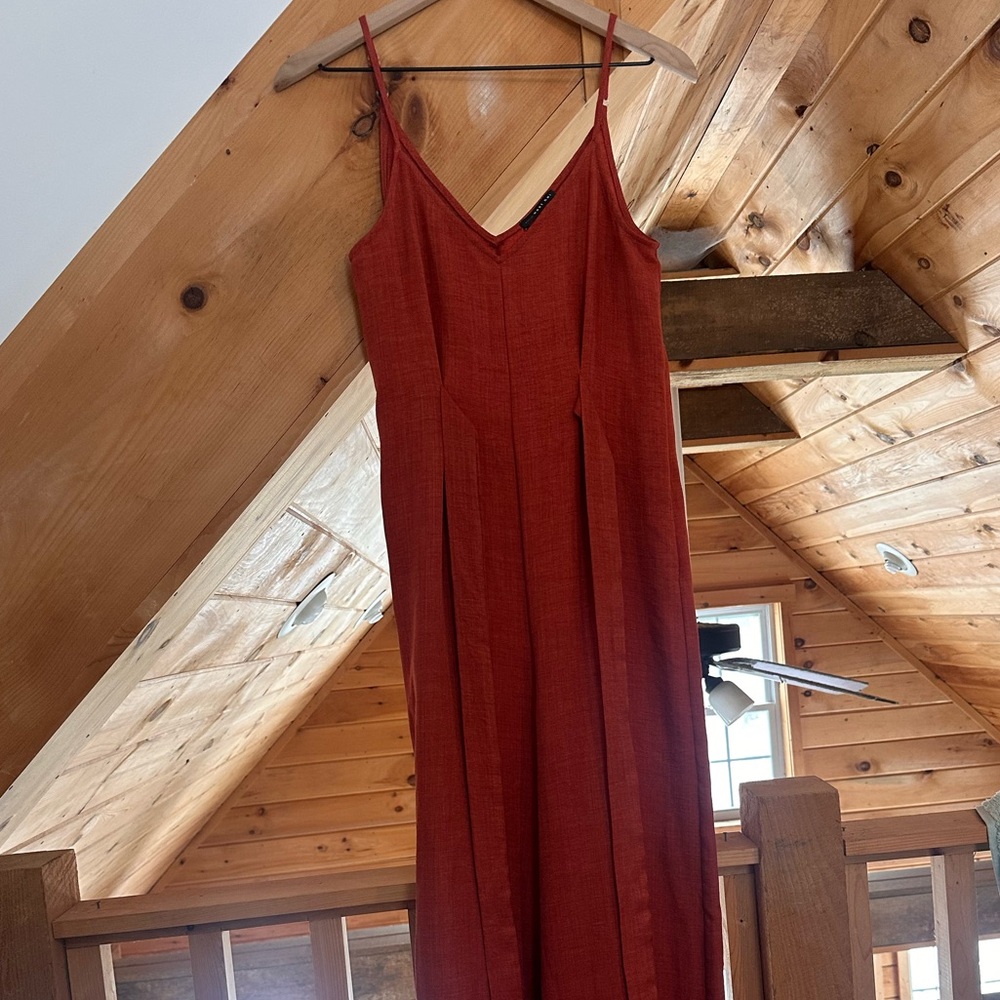 West Kei Terracotta V-Neck Garment
